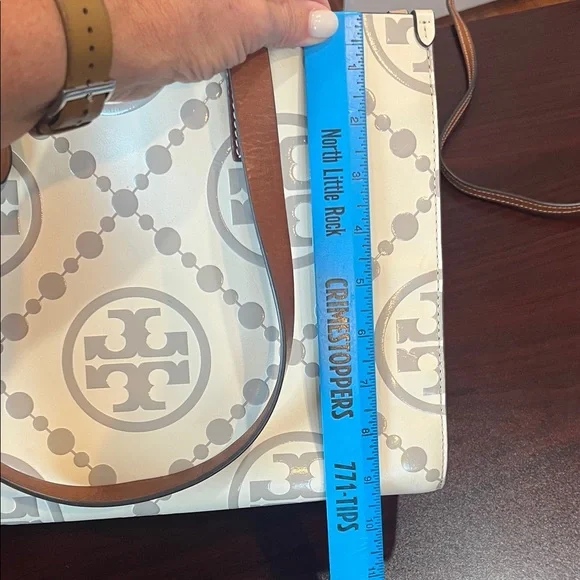 Tory Burch Cream and Tan Tote Bag with Wallet - Picture 10 of 16